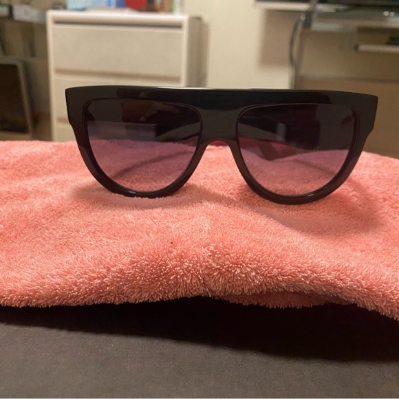Celine original sunnies - Picture 1 of 3